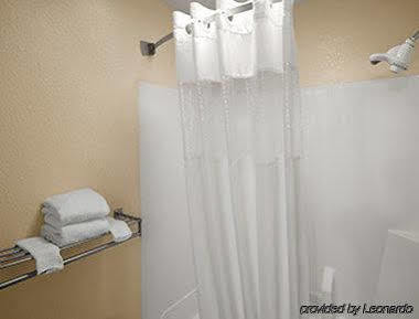 Days By Wyndham Racine/sturtevant Hotel
