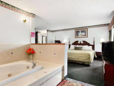 Days By Wyndham Racine/sturtevant Sturtevant